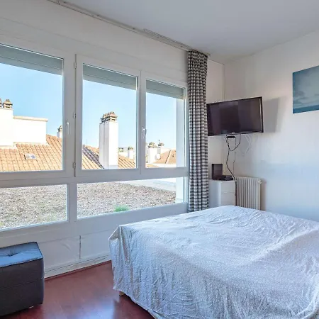 Studio Central A Jean De Luz Avec Wi-fi Gratuit, Cuisine Equipee Et Ascenseur - Fr-1-4-683 * Saint-Jean-de-Luz