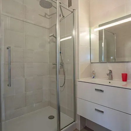 Appartamento Studio Central A Jean De Luz Avec Wi-fi Gratuit, Cuisine Equipee Et Ascenseur - Fr-1-4-683